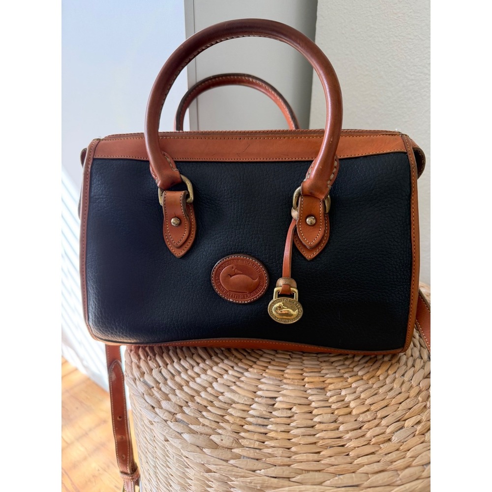 Vintage Dooney & Bourke All Weather Leather Doctor Satchel Bag Black R28 USA
